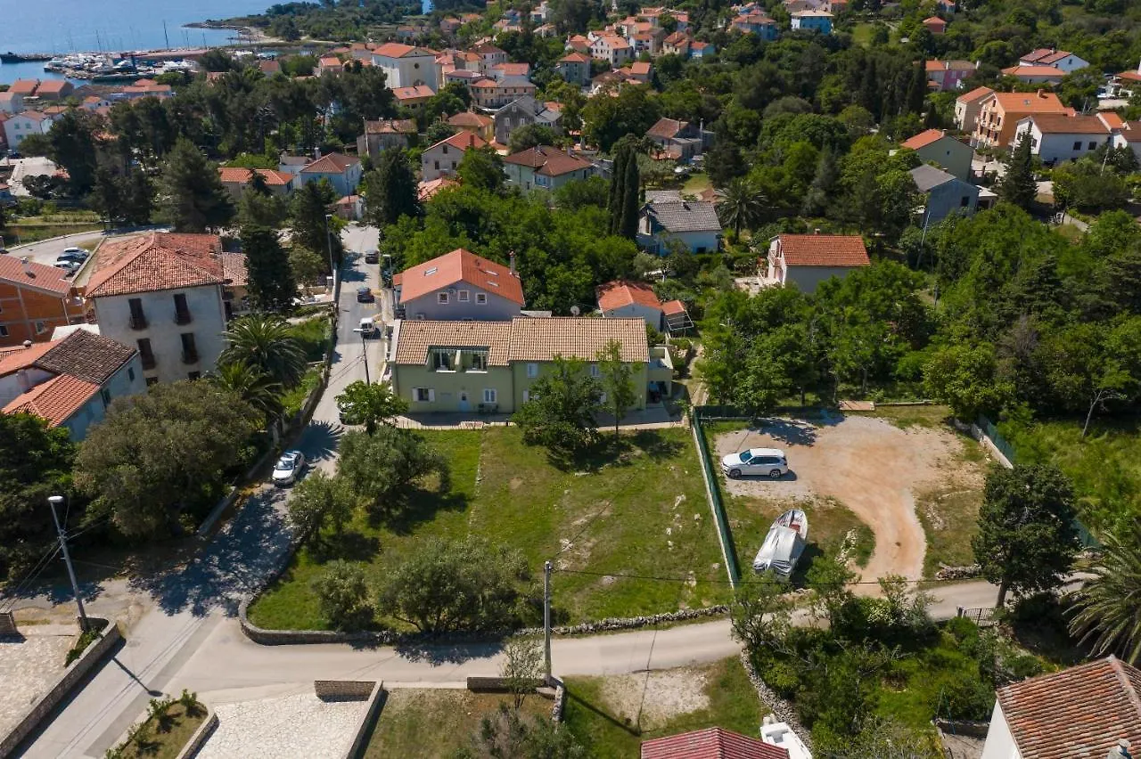 Apartmani Danica Nerezine